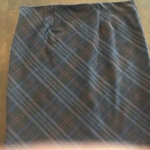 Skirt by Suzy shier extra large pull on elastic waist 10.00